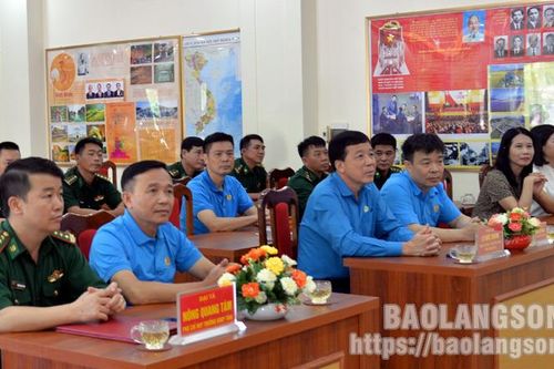 Công đoàn viên chức tỉnh phối hợp khánh thành, bàn giao công trình đường kiểm tra cột mốc quốc giới 1082
