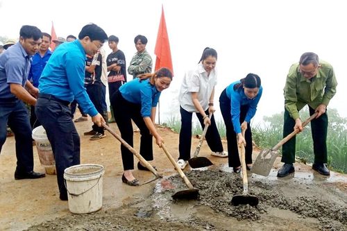 Các cấp công đoàn Lào Cai tích cực tham gia xây dựng nông thôn mới