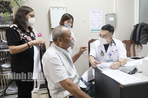 Bệnh viện Đa khoa Ninh Bình: Dành sự ưu tiên chăm sóc sức khỏe người có công