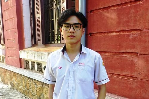Gương mặt thủ khoa Khối B và điểm 10 duy nhất môn sinh của tỉnh