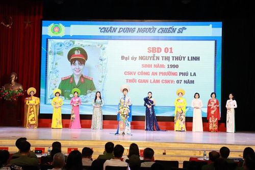 Tỏa sáng những 'bông hồng thép' trên mặt trận giữ gìn bình yên, hạnh phúc cho nhân dân