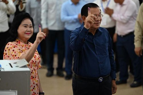 Cử tri Campuchia đi bỏ phiếu bầu cử Quốc hội khóa VII