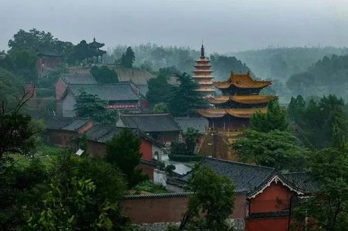 Kỳ lạ ngôi chùa trường tồn 1.800 năm, biết... 'hô mưa gọi gió'