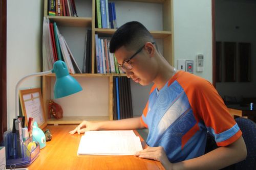 Thủ khoa trường chuyên ước mơ làm bác sĩ