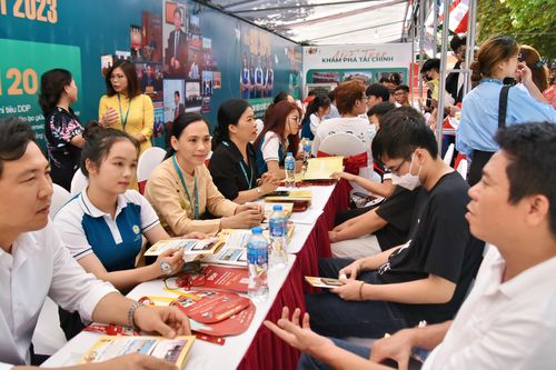 Lưu ý khi đăng ký nguyện vọng xét tuyển vào Học viện Tài chính