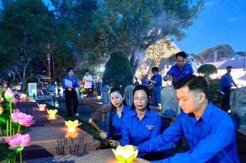 Tuổi trẻ Khối Doanh nghiệp Trung ương tri ân dịp 27/7 tại Điện Biên