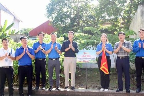 Tuổi trẻ Hải Phòng ra quân chung tay xây dựng nông thôn mới