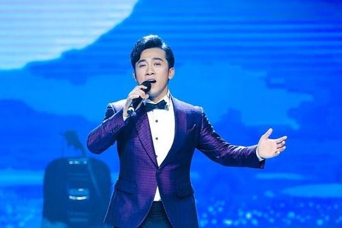 Giám đốc Nhà hát Trưng Vương gây xúc động với 'Dạ cổ hoài lang'