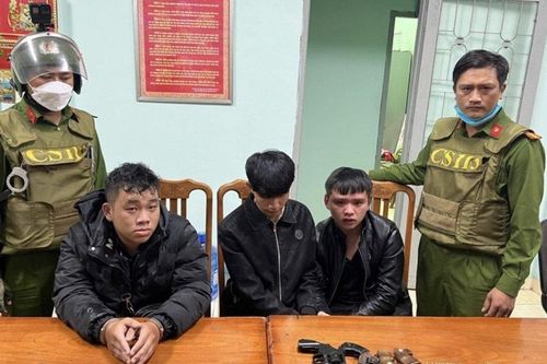 Gia Lai: Bắt nhóm đối tượng mang súng đi giải quyết mâu thuẫn
