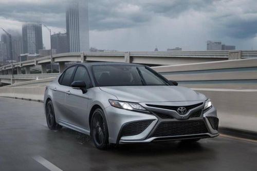 Toyota Camry vẫn là mẫu sedan bán chạy nhất nước Mỹ
