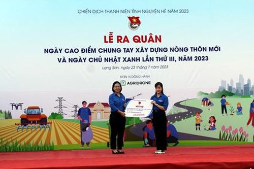 Ra quân Ngày cao điểm Chung tay xây dựng nông thôn mới và Chủ nhật xanh