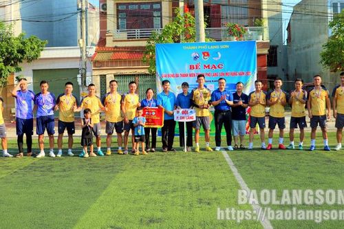 Bế mạc Giải bóng đá thanh niên thành phố Lạng Sơn mở rộng năm 2023