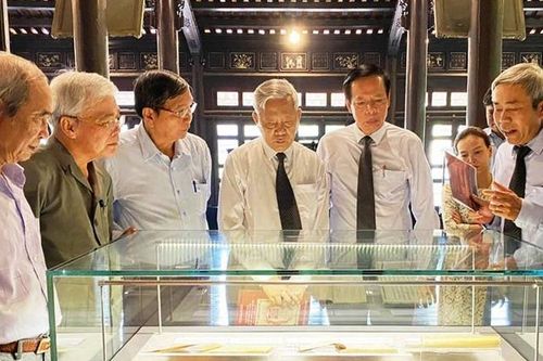 Sách cổ thời Nguyễn