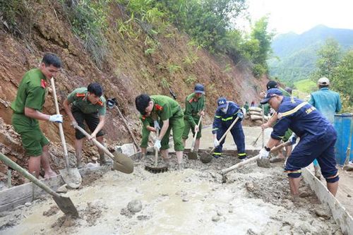 Nhiều hoạt động ý nghĩa hỗ trợ người dân vùng biên giới