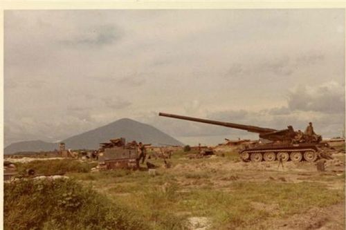 Tháng 7, ở chốn thiêng Tức Dụp