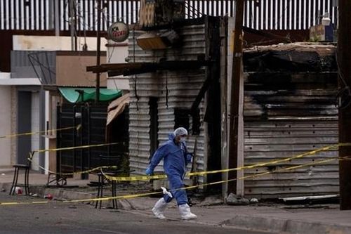 Ném bom xăng vào quán bar ở Mexico lúc say xỉn