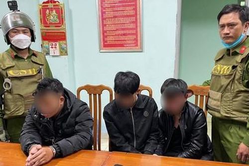 Cảnh sát 113 vây bắt nhóm thanh thiếu niên dùng súng đạn giải quyết mâu thuẫn