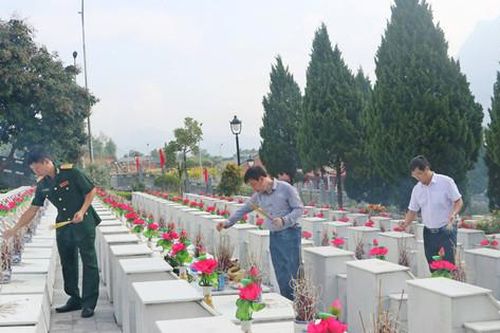 Thị xã Sơn Tây tri ân các Anh hùng Liệt sĩ