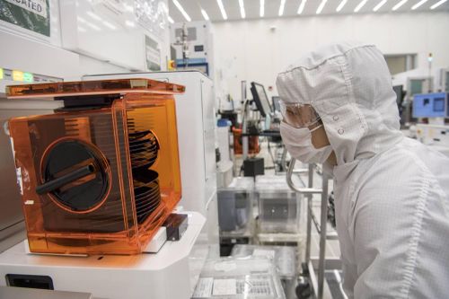 Nhật Bản thắt chặt kiểm soát xuất khẩu thiết bị sản xuất chip