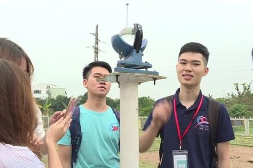 Giải bài toán việc làm để thu hút người học