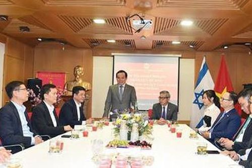 Phó Thủ tướng Trần Lưu Quang gặp mặt cộng đồng người Việt Nam tại Israel