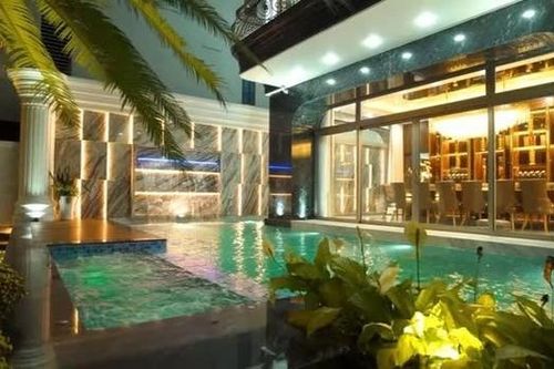 Bên trong siêu biệt thự toàn bằng gỗ quý của đại gia Đà Nẵng