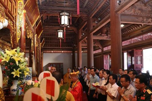Trang nghiêm lễ giỗ lần thứ 55 của 10 nữ Anh hùng liệt sĩ TNXP Ngã ba Đồng Lộc
