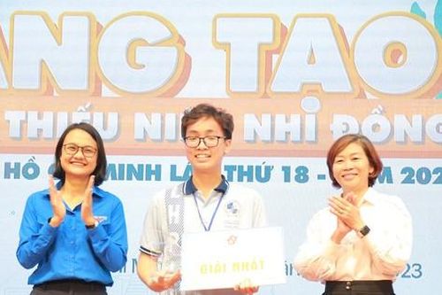 Nam sinh trường chuyên Lê Hồng Phong giành giải Nhất thi Sáng tạo Thanh thiếu nhi TPHCM