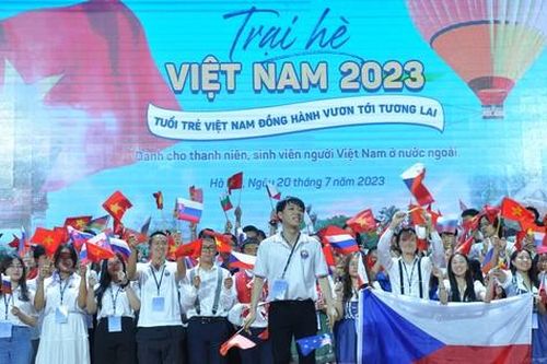 Trại hè Việt Nam hun đúc lòng yêu nước trong giới trẻ kiều bào