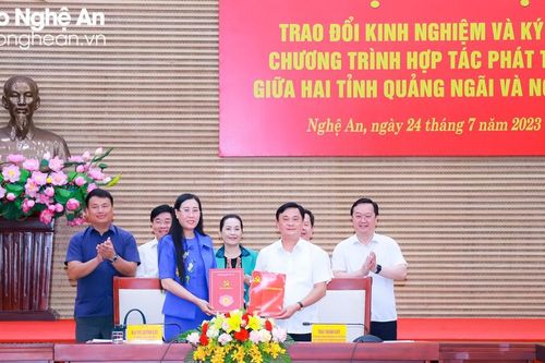 Ban Thường vụ Tỉnh ủy Nghệ An và Quảng Ngãi ký kết chương trình hợp tác phát triển