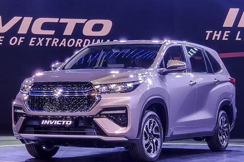 Suzuki Invicto Hybrid xuất hiện hình ảnh thức tế, giá siêu cạnh tranh