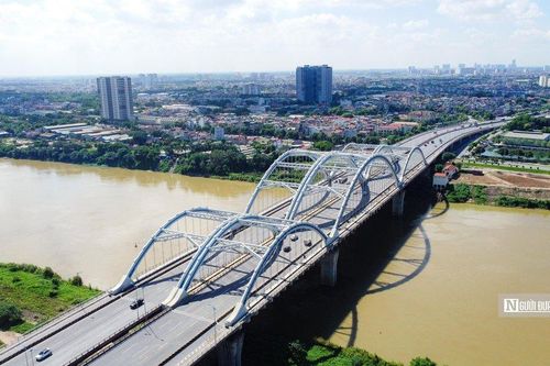 Ngắm cây cầu vòm sắt vượt sông rộng nhất Việt Nam sau gần 10 năm