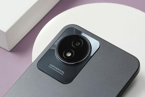 Smartphone RAM 5 GB, pin 5.000 mAh, giá 3,29 triệu tại Việt Nam