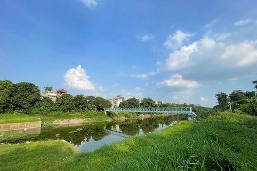 Vụ 2 vợ chồng tử vong dưới mương nước ở Hà Nội: 'Hai vợ chồng rất tình cảm, chưa thấy cãi nhau bao giờ'