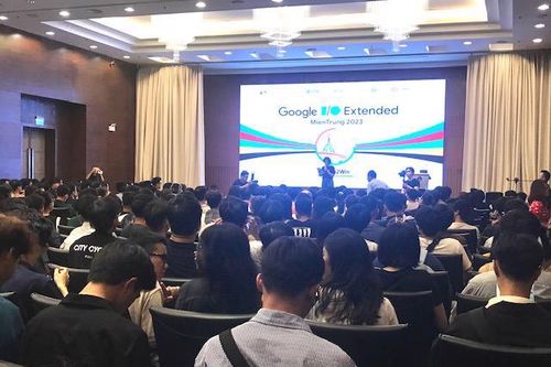 Hơn 1.000 lập trình viên và sinh viên công nghệ thông tin tham gia Google I/O Extended MienTrung 2023