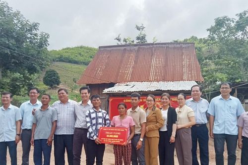 Công ty In Nhân dân Bình Định hỗ trợ làm nhà ở cho 3 hộ nghèo, gia đình chính sách tại Kbang