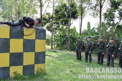Đảm bảo sức khỏe cho bộ đội huấn luyện trong điều kiện thời tiết nắng nóng