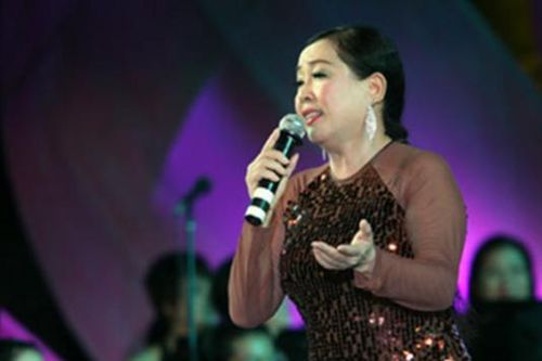 NSND Thu Hiền 'tái xuất' với ca khúc kinh điển 'Về quê'