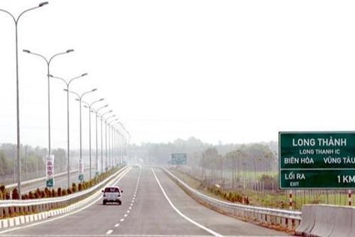 Chậm bàn giao mặt bằng, 600m đường song hành cao tốc Thành phố Hồ Chí Minh - Long Thành chưa thể thông xe