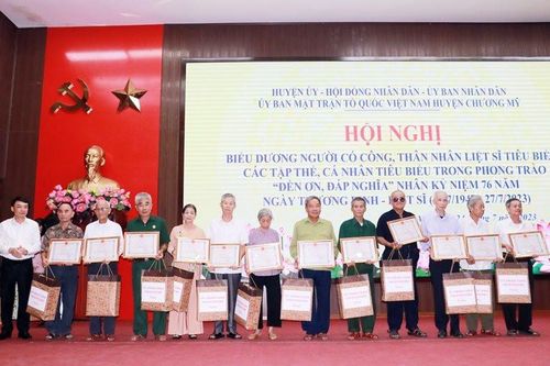 Huyện Chương Mỹ chú trọng chăm sóc người có công, thân nhân liệt sĩ