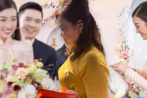 Thân thế kín tiếng của mẹ chồng Hoa hậu Đỗ Mỹ Linh