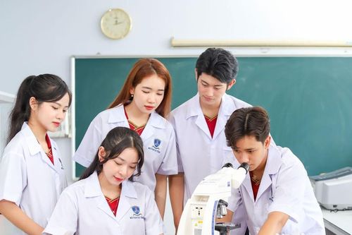 Khối ngành Sức khỏe - Trường Đại học Nguyễn Tất Thành