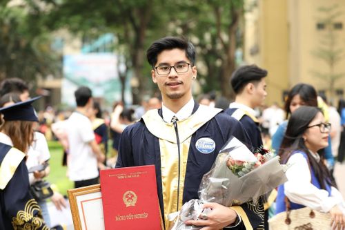 Điều đặc biệt của chàng thủ khoa kép Trường ĐH Thủy lợi