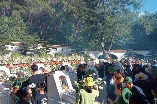 Lễ giỗ lần thứ 55 của 10 nữ anh hùng liệt sĩ thanh niên xung phong Ngã ba Đồng Lộc