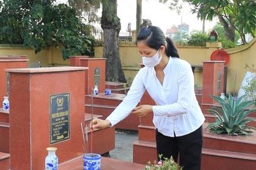 Chăm sóc nghĩa trang liệt sĩ - nét đẹp truyền thống của dân tộc