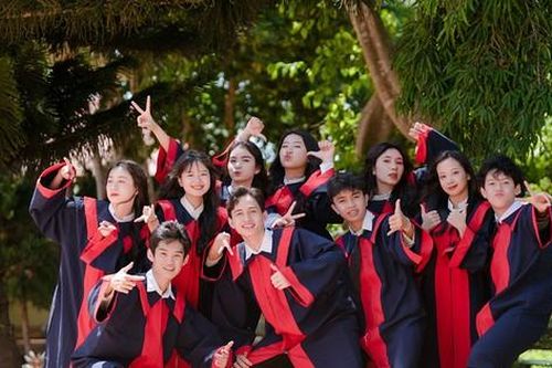 Thí sinh với điểm ở Top đầu kỳ thi Đánh giá Năng lực trúng tuyển vào ĐH Duy Tân