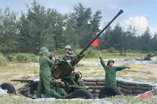 Các đơn vị chủ lực 'vượt nắng, thắng mưa, say sưa luyện tập'