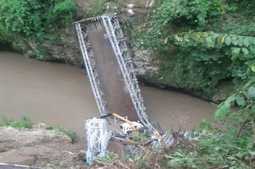 Philippines: Sập cầu thép đang trong quá trình xây dựng, 5 người chết