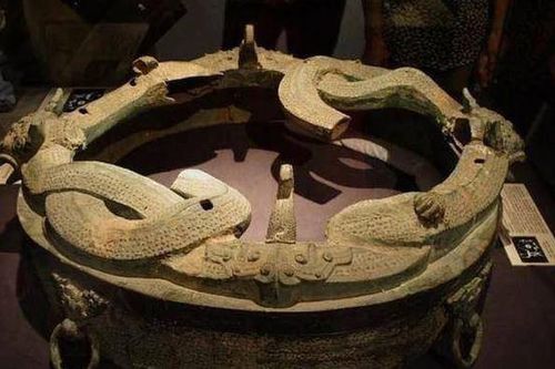 Bảo vật 2.500 năm có 'rồng chầu hổ phục' khiến công nghệ hiện đại không thể làm giả