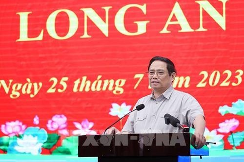 Thủ tướng: Long An tận dụng lợi thế các trục, hành lang kinh tế để phát triển